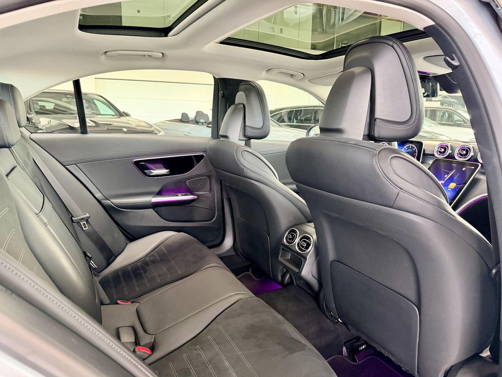 Mercedes-Benz C 220 d AMG Pano Kamera Distronic Memory MBUX KE foto 10