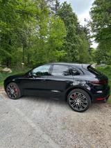 Porsche Macan Turbo mit Performance Paket Turbo mit ... - Porsche Macan in Mainz