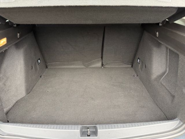 Fahrzeugabbildung Dacia Duster Comfort TCe 130 2WD SHZ DAB Temp PDC Berg