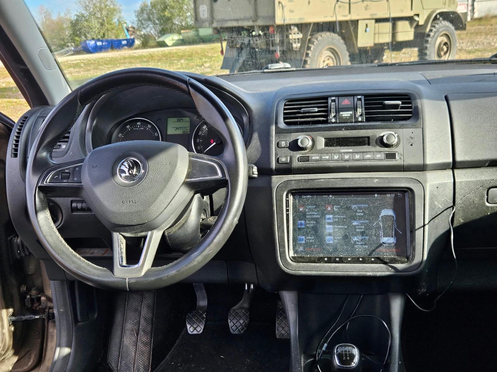 Skoda Roomster 2013 — photo 6