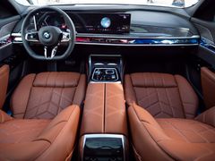 BMW 740 – 13 / 30