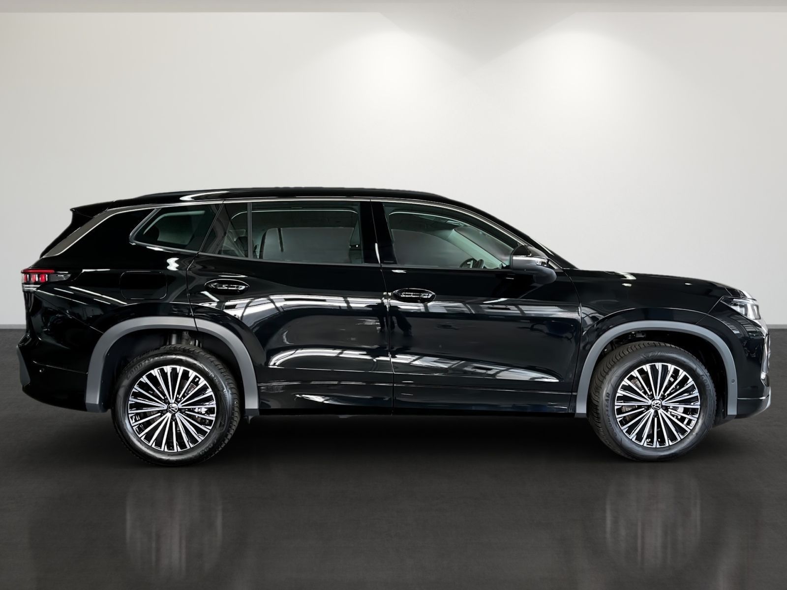 Volkswagen Tayron 1.5 TSI eHybrid Life Navi AHK RFK foto 5