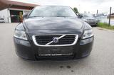 Volvo V50 Kombi 1.6 D Xenon Sitzhzg AHK Klimaautom. - gebrauchte Volvo V50 aus dem Jahr 2009