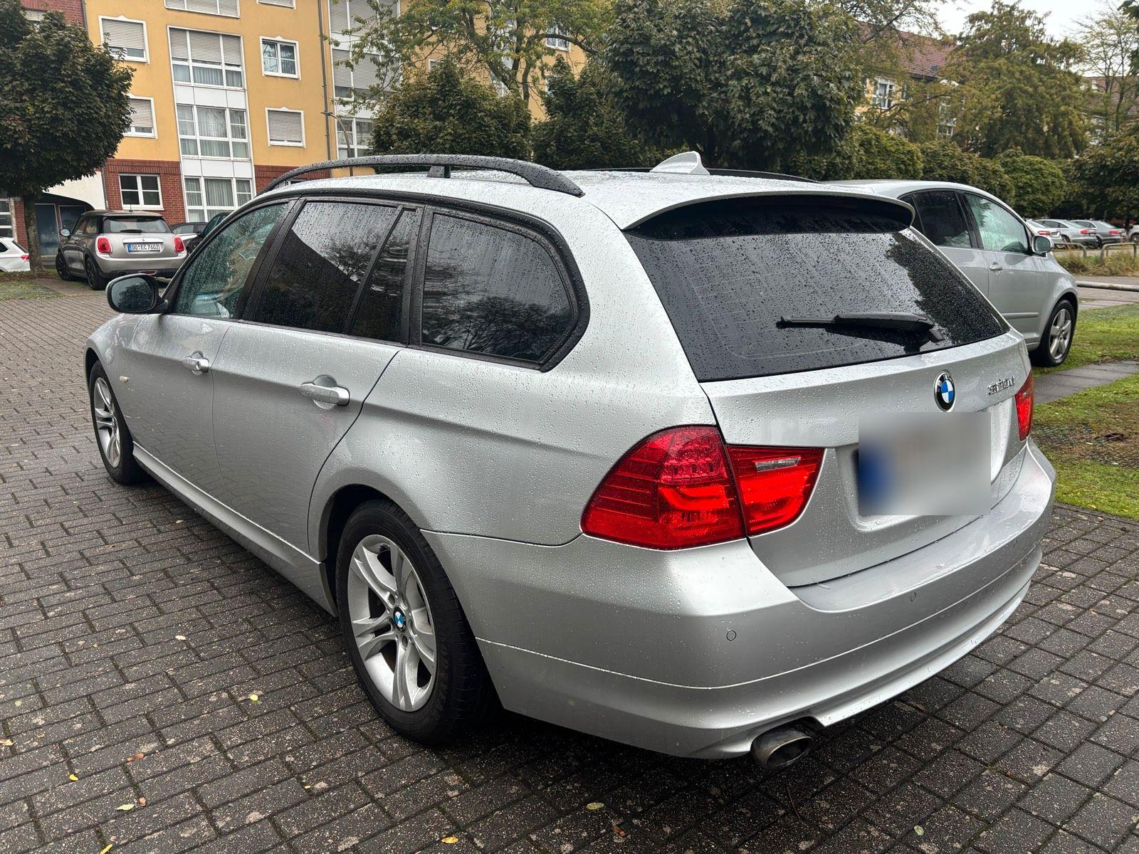 BMW 320 2009 — photo 7