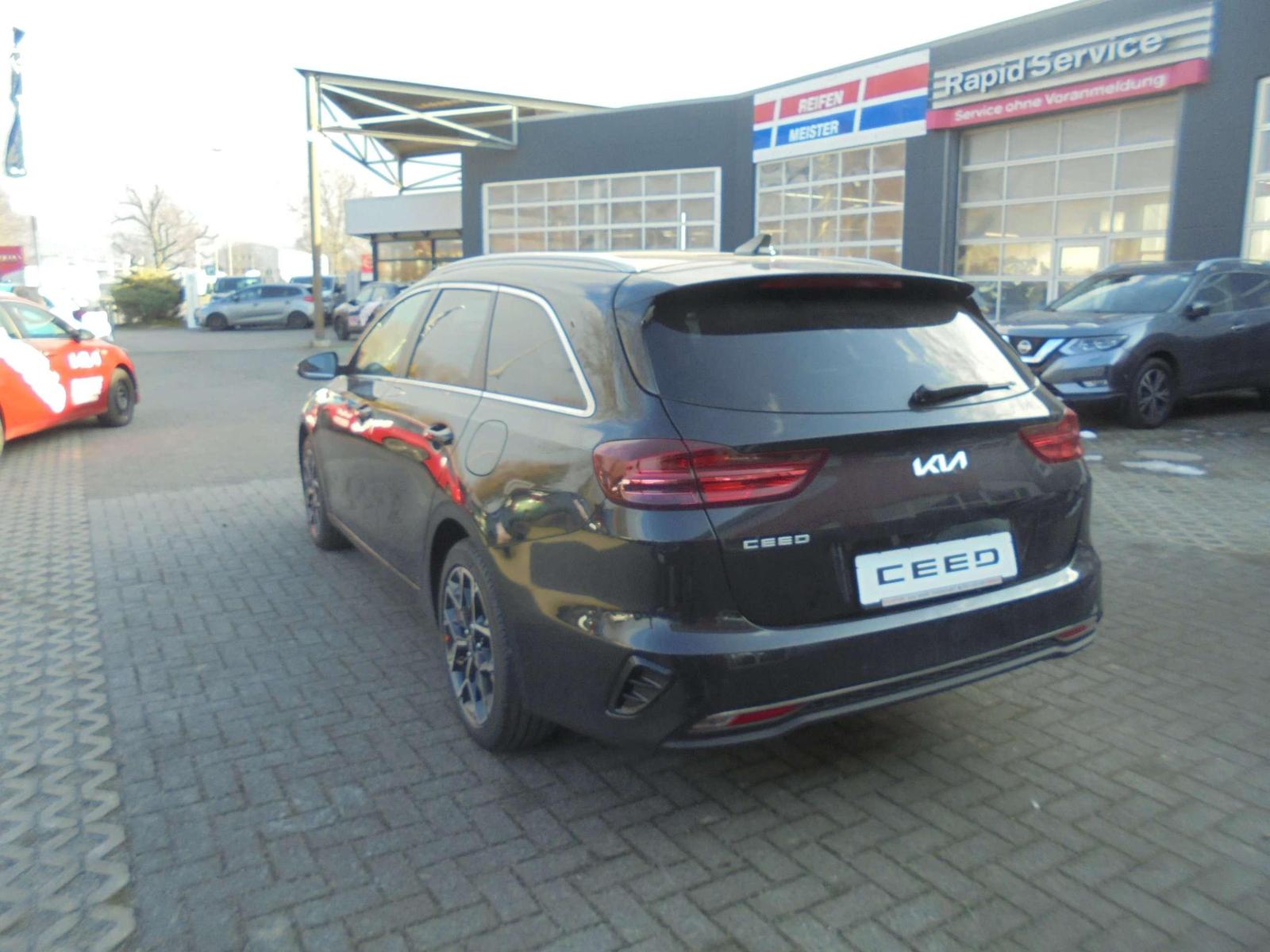 Kia Ceed SW / cee d SW SW 1.5 T-GDI Nightline Editio
