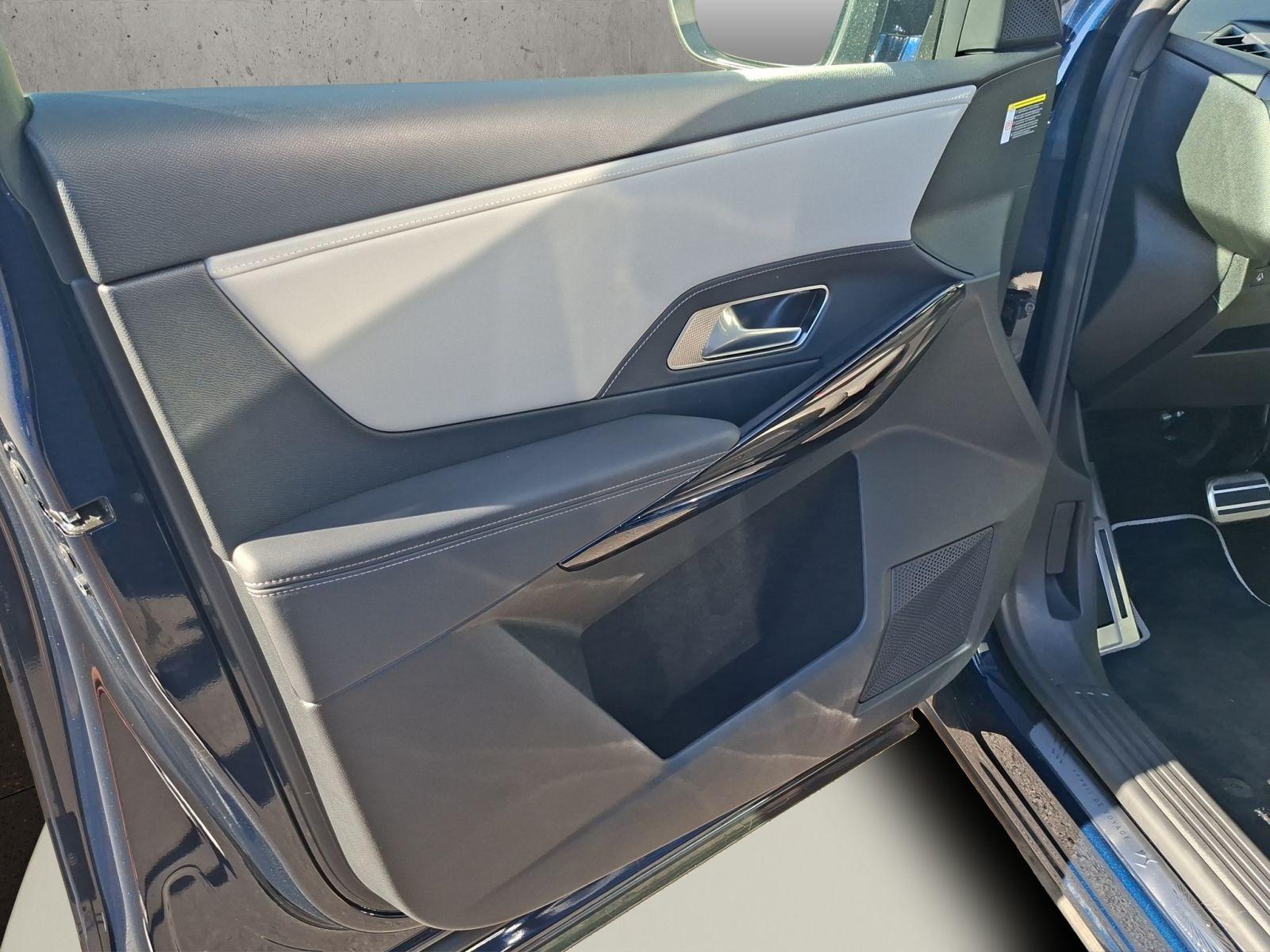 DS Automobiles DS7 Esprit de Voyage S&S BlueHDi 130 EAT8