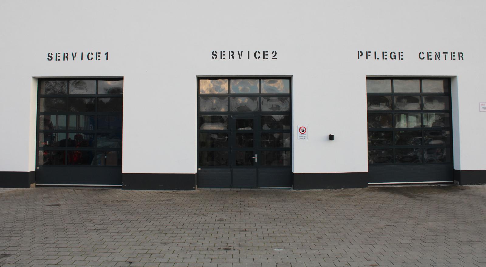 showroom-image-bottom