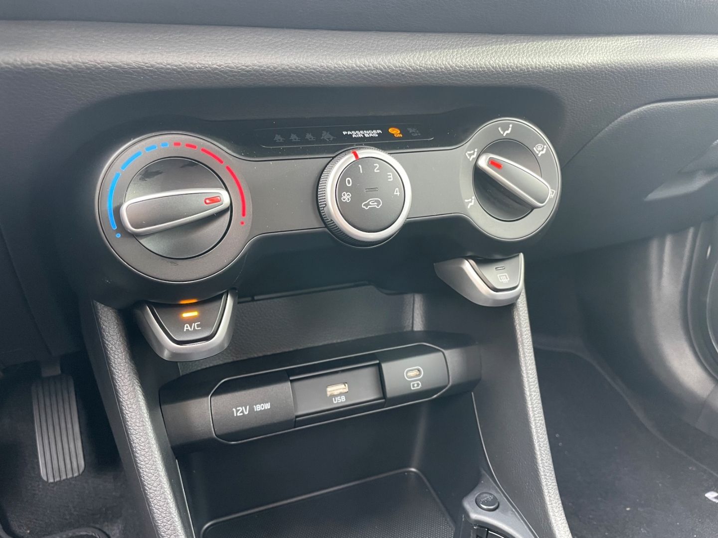 Fahrzeugabbildung Kia Picanto Vision Spurhalteass Verkehrszeichenerk