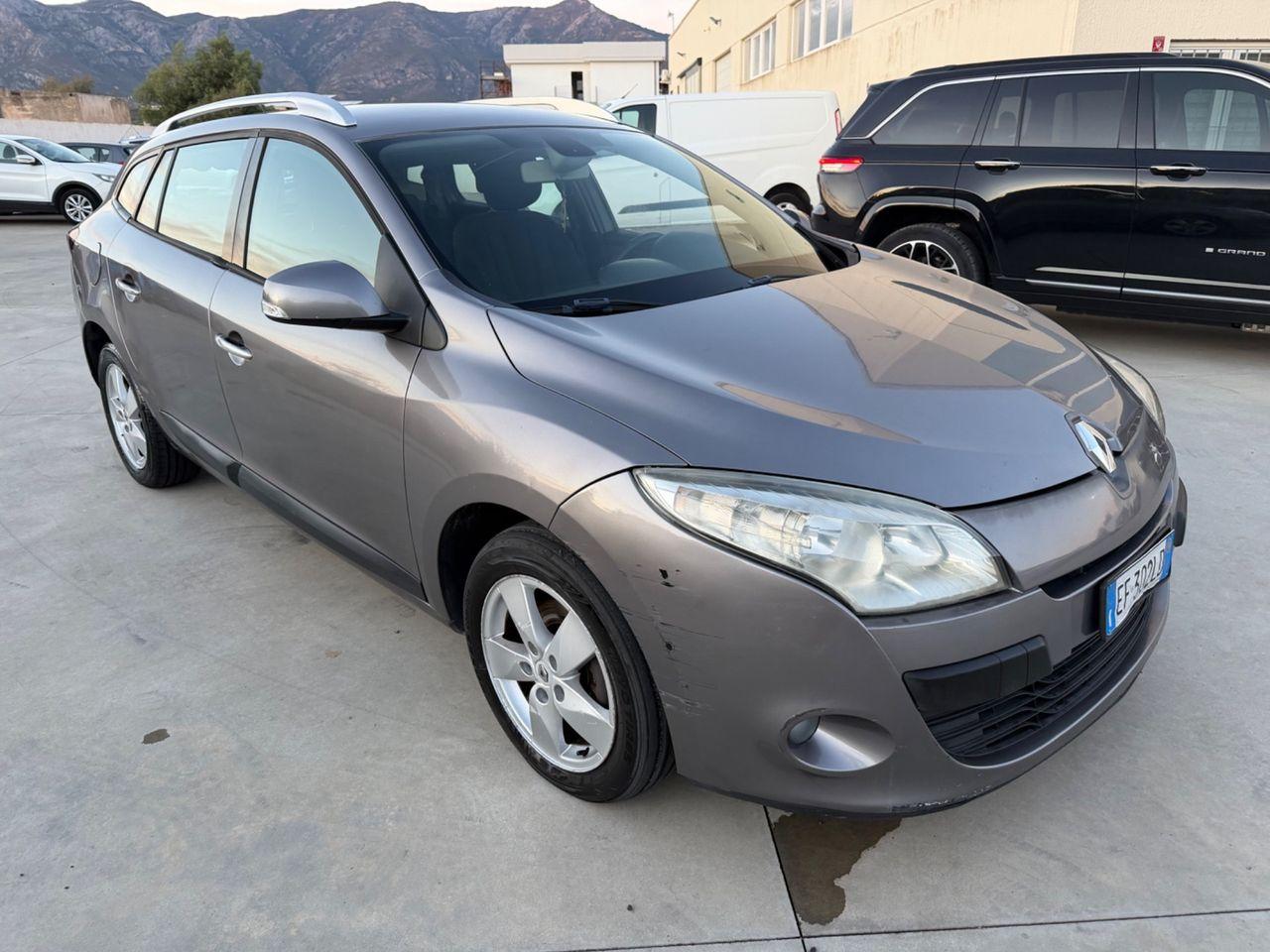 Renault Megane 2011 — engine 1.870 cm³, 110 HP (81kW)