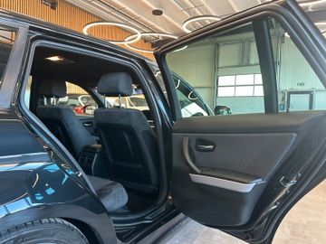 BMW 330 d Touring xDrive*AHK*Bluetooth*PDC*SHZ*Klima