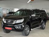 Nissan Navara D-Cab 4x4 H-Top *AHK*SHZ*NAV*LED*360°*19% - schwarze Nissan Navara