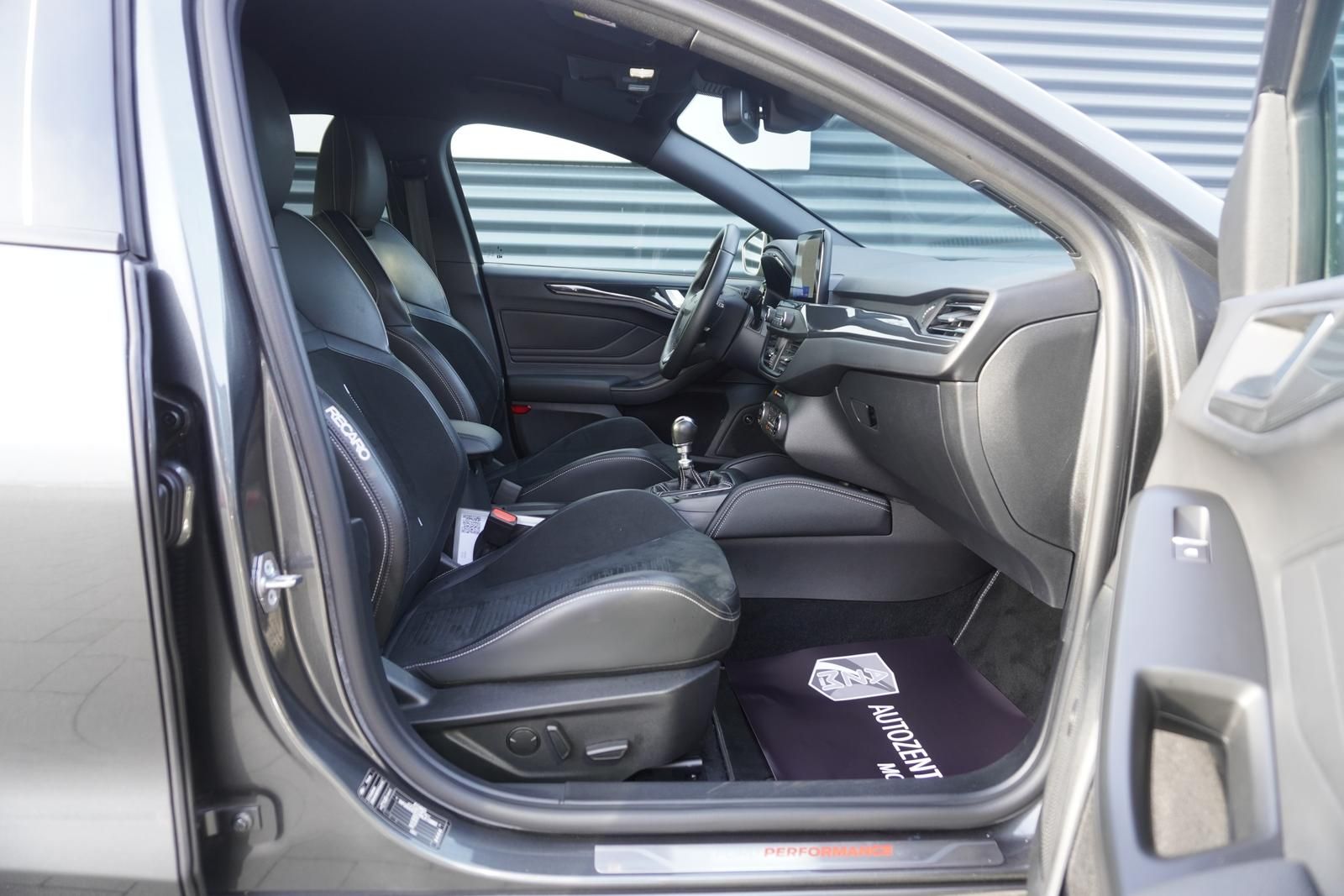 Ford FOCUS ST PERFORMANCE RECARO VIRTUAL KAMERA B&O foto 18