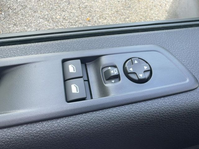 Foto Nummer 16: PEUGEOT Traveller