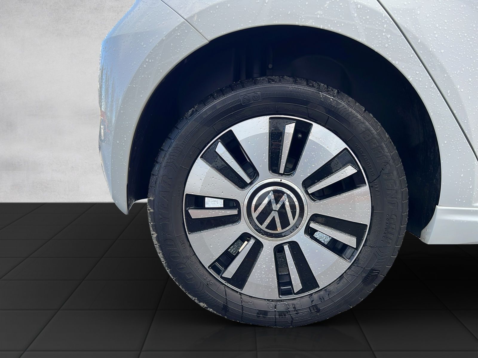 e-up! "Style"  61 kW (83 PS) 1-Gang-Automatik