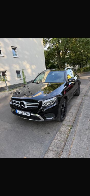 Image of Mercedes-Benz GLC 250