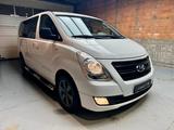 Hyundai H-1 Travel Trend 2.5CRDi+NAV+KAMERA+8-SITZER+AHK - Hyundai H-1: Van
