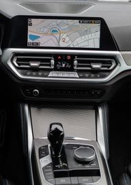 Fahrzeugabbildung BMW 430i Cabrio M Sport|KAMERA|SHADOWLINE|AMBIENTE