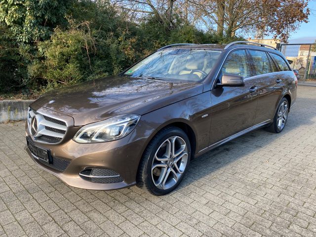 Mercedes-Benz E 350 T-Modell Edition E 4Matic_Lüft_ACC_Leder_