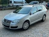 Volkswagen Golf 1.4 TSI Comfortline Variant - Kombis bis 5.000 Euro