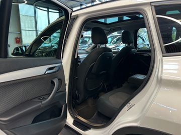 BMW X1 xDrive 20 d *HeadUp*Pano*AHK*Kamera*