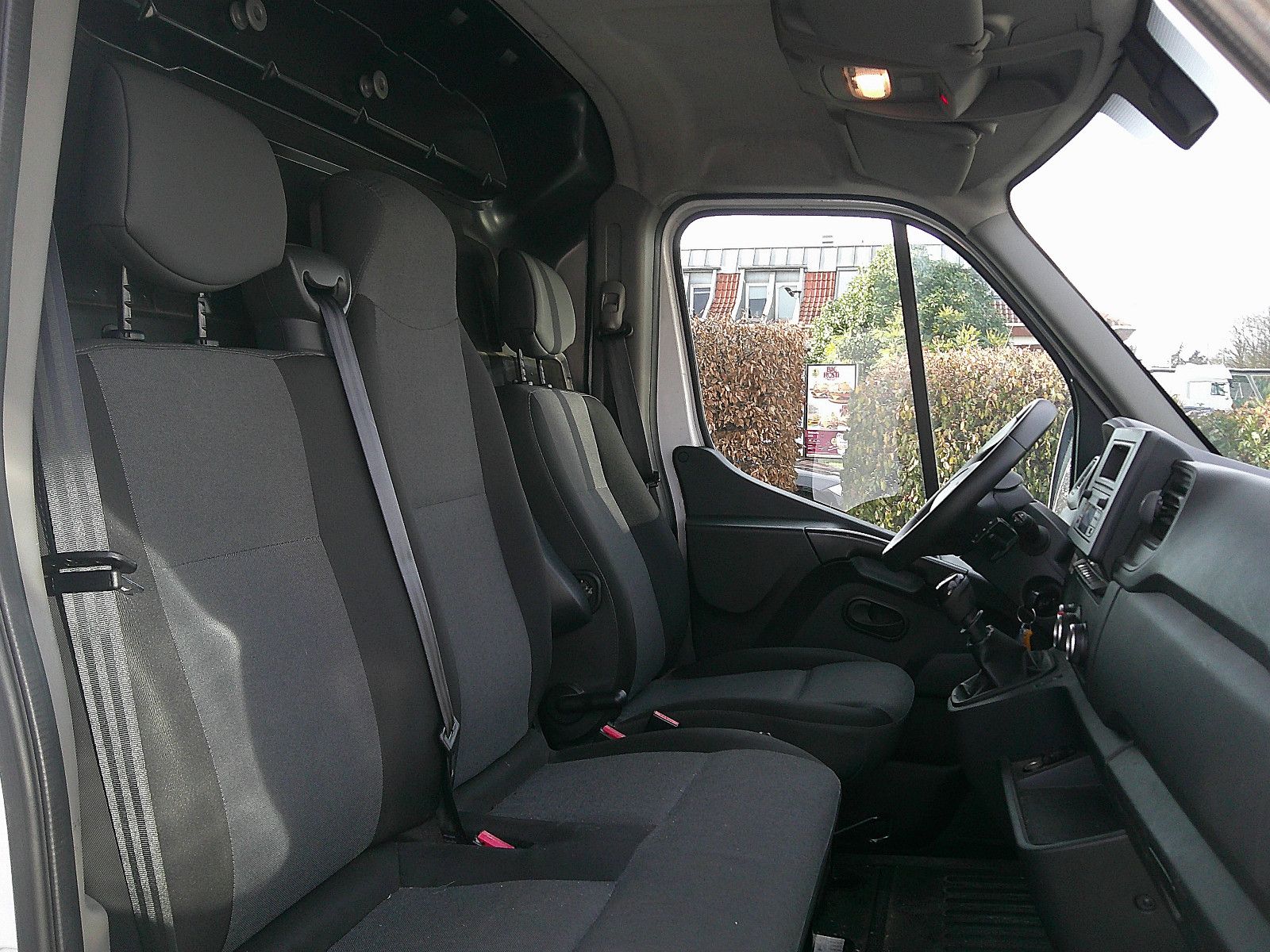 Fahrzeugabbildung Renault Master III Kasten L1H2 3,5t / 1.HAND/SCHECKHEFT