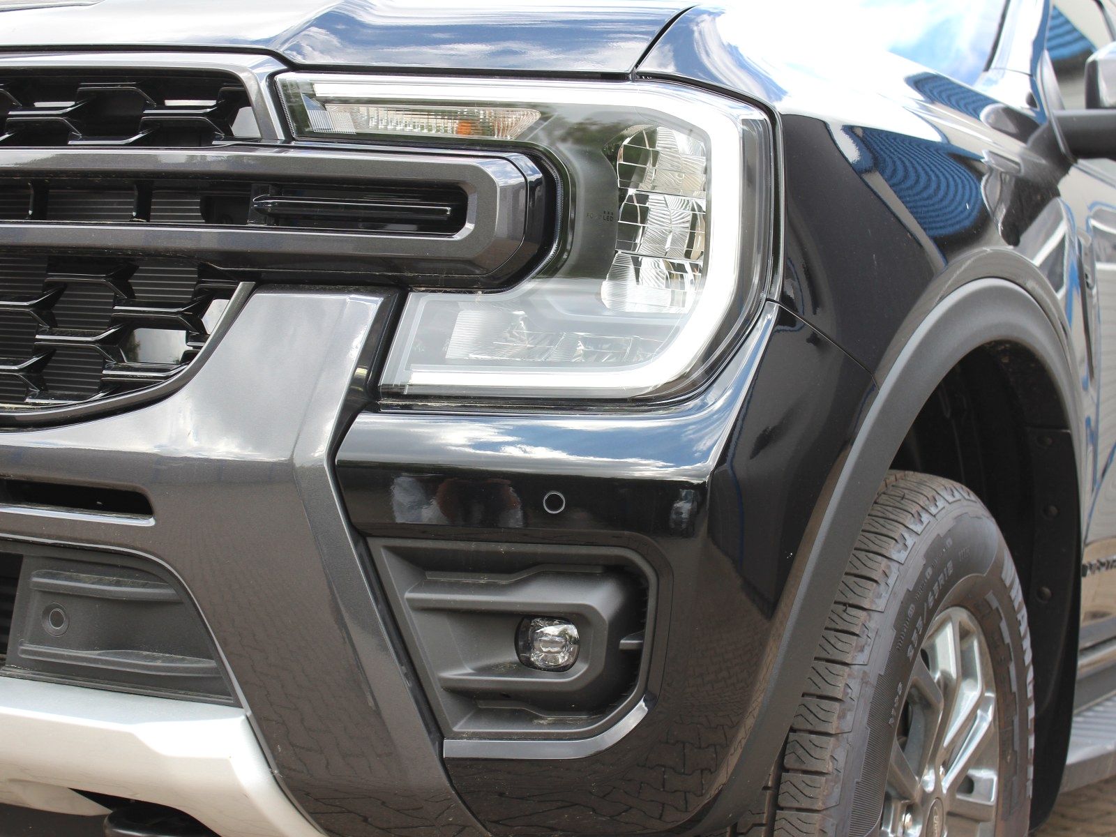 Fahrzeugabbildung Ford Ranger Wildtrak e-4WD Doppelkabine