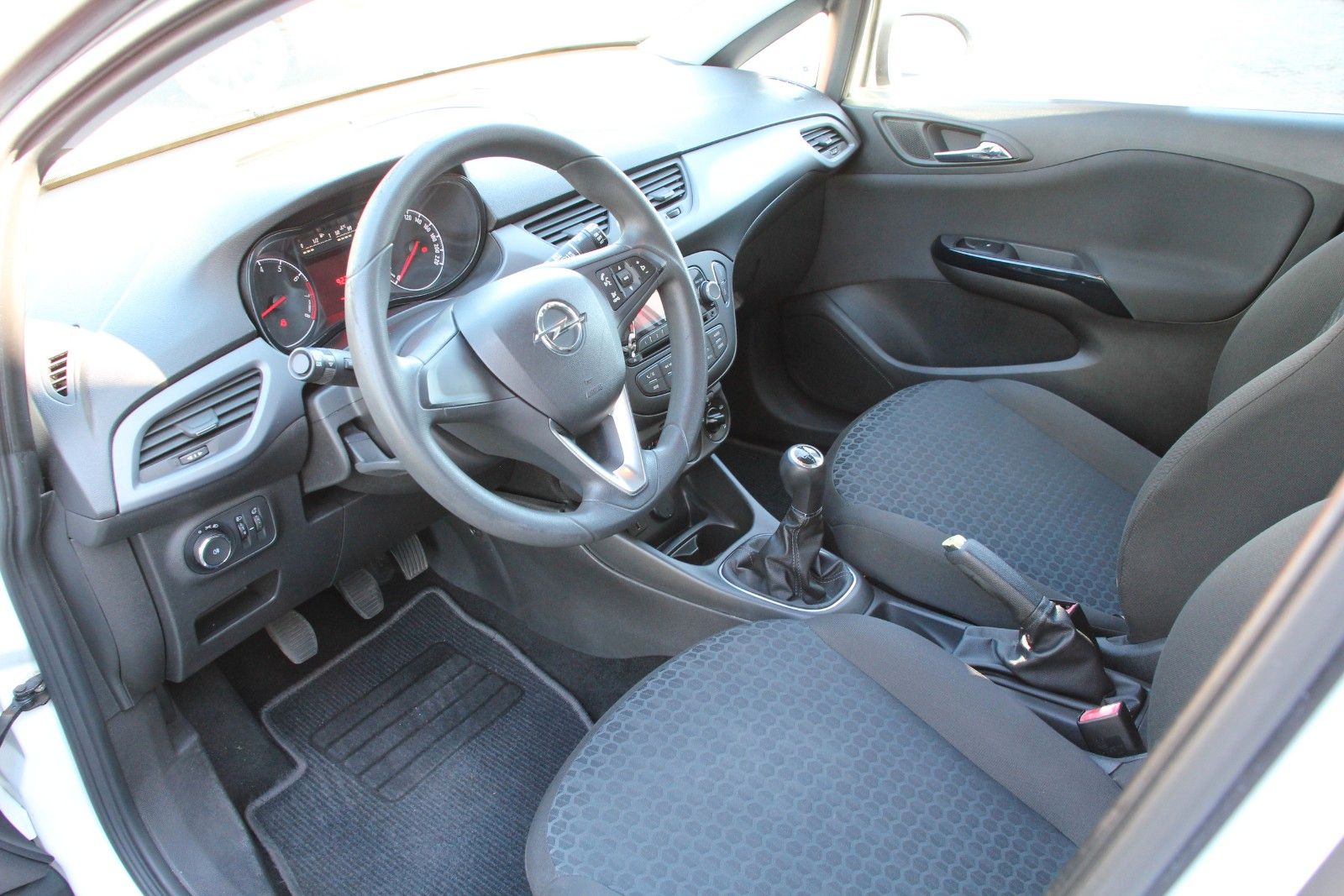 Fahrzeugabbildung Opel Corsa Edition