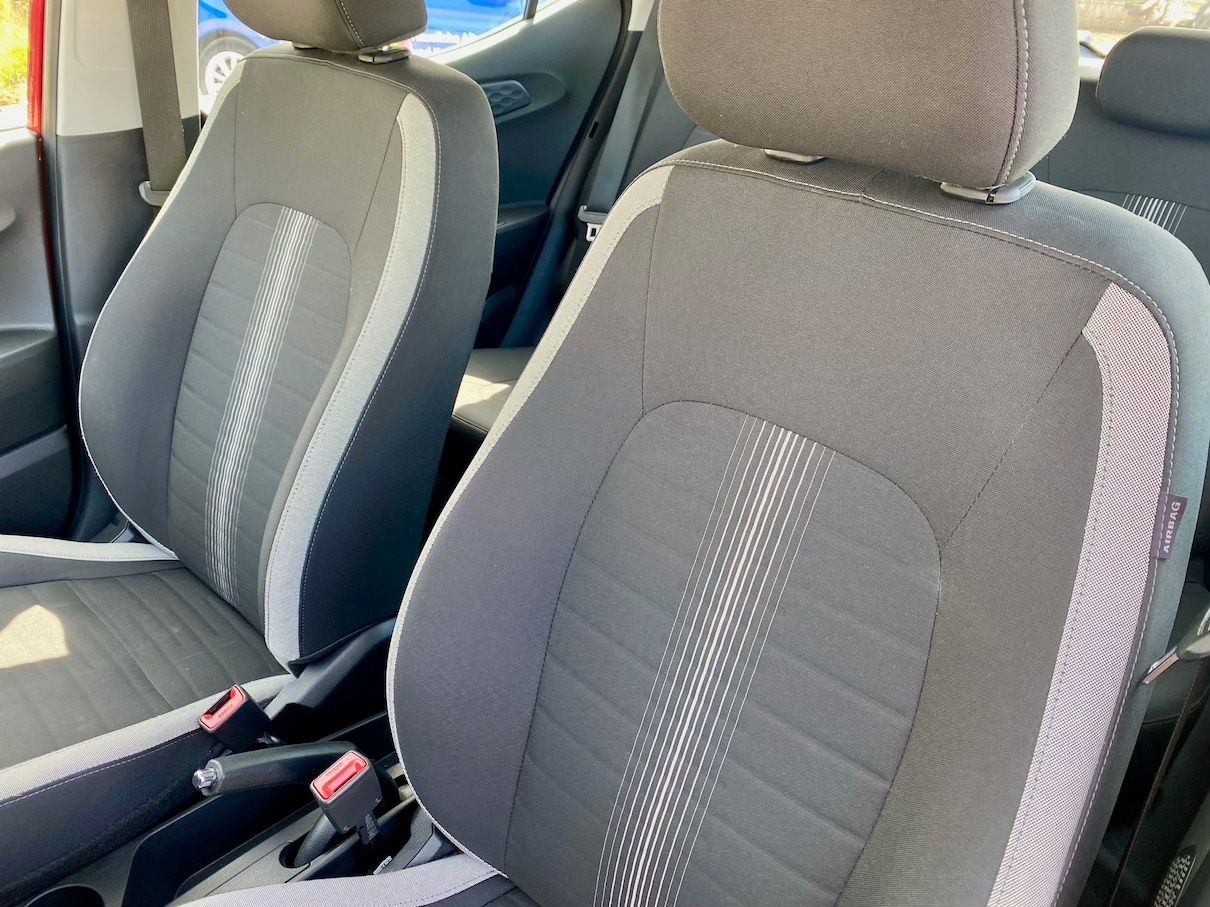 Fahrzeugabbildung Hyundai i10 1.0 SHZ KLIMA ALLWETTERREIFEN PDC RADIO USB