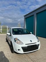 Renault Clio Yahoo! 1.2 16V 75 Yahoo! - Renault Clio mit Benzin-Antrieb: Limousine, Yahoo