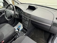 Fahrzeugabbildung Opel Meriva 1.8 Cosmo / Navi Klimaanlage ZV AHK