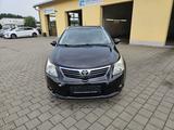 Toyota Avensis Kombi Edition 1,8 Aut.*Navi*Kamera*AHK* - Toyota Avensis: Kombi, 1.8