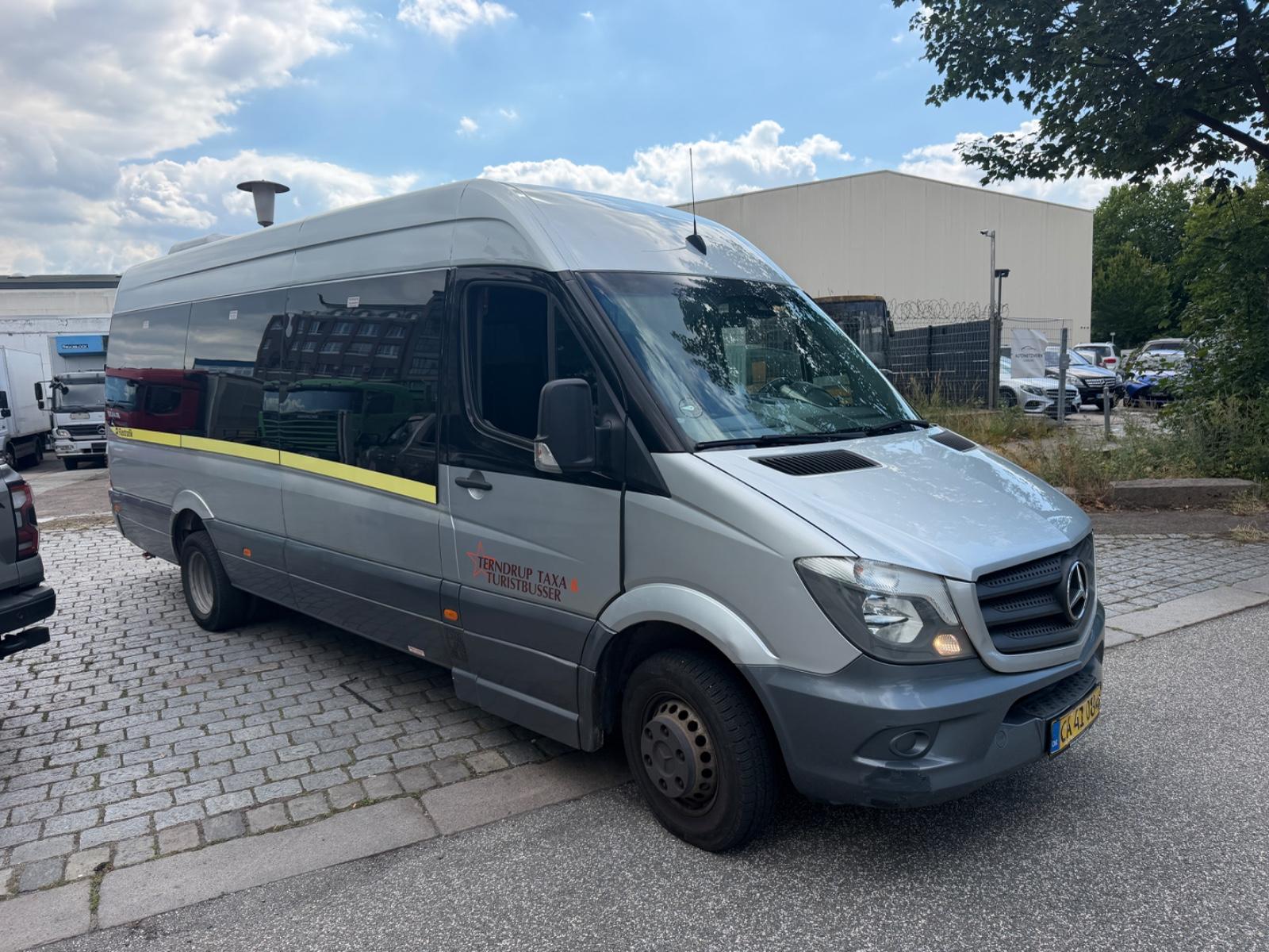 Mercedes-Benz 519 Schalt Getriebe, Klima 20 Sitzer