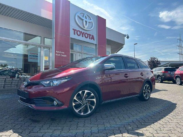 Toyota Auris Hybrid Free Style