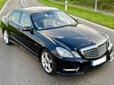 Mercedes-Benz E 500 4M V8-BITURBO AMG DESIGNO PANO MASSAGE TV! - mit Benzin-Antrieb: Schwarz, Tv