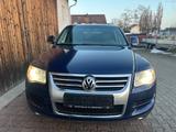 Volkswagen Touareg 4.2 V8 FSI 32 V / 350 PS // GARANTIE - Volkswagen Touareg mit Benzin-Antrieb: Geländewagen, 3.2