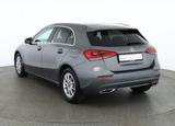 Mercedes-Benz A180 Progressive LED Navi DAB Kamera Teilleder - Mercedes-Benz A 180 mit Benzin-Antrieb