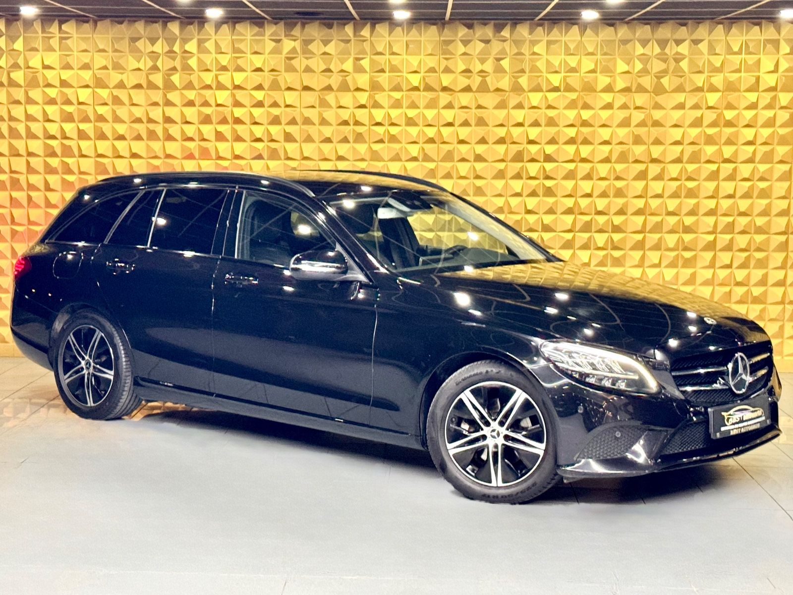 Mercedes-Benz C 200 d *KLIMA*SHZ*RÜCKFAHRKAMERA*