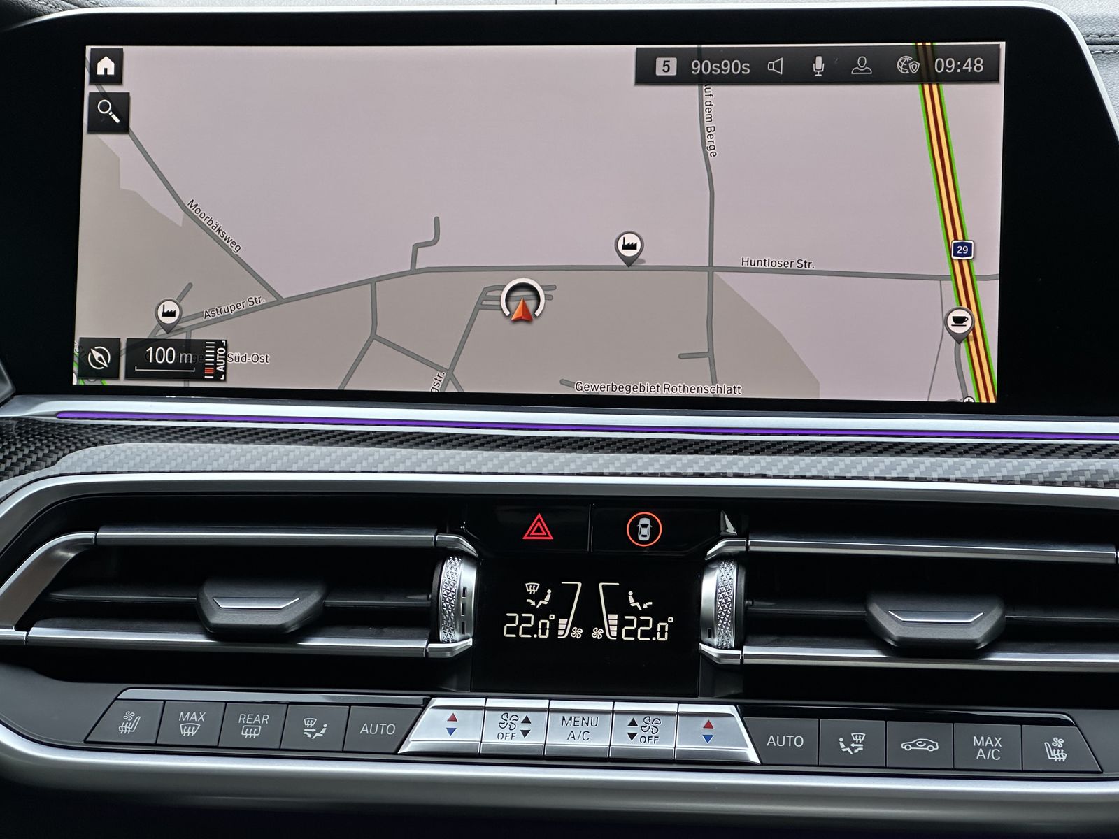 Fahrzeugabbildung BMW X6 xDrive40d M-Sport NAV+LASER+AHK+PANO+HEAD-UP