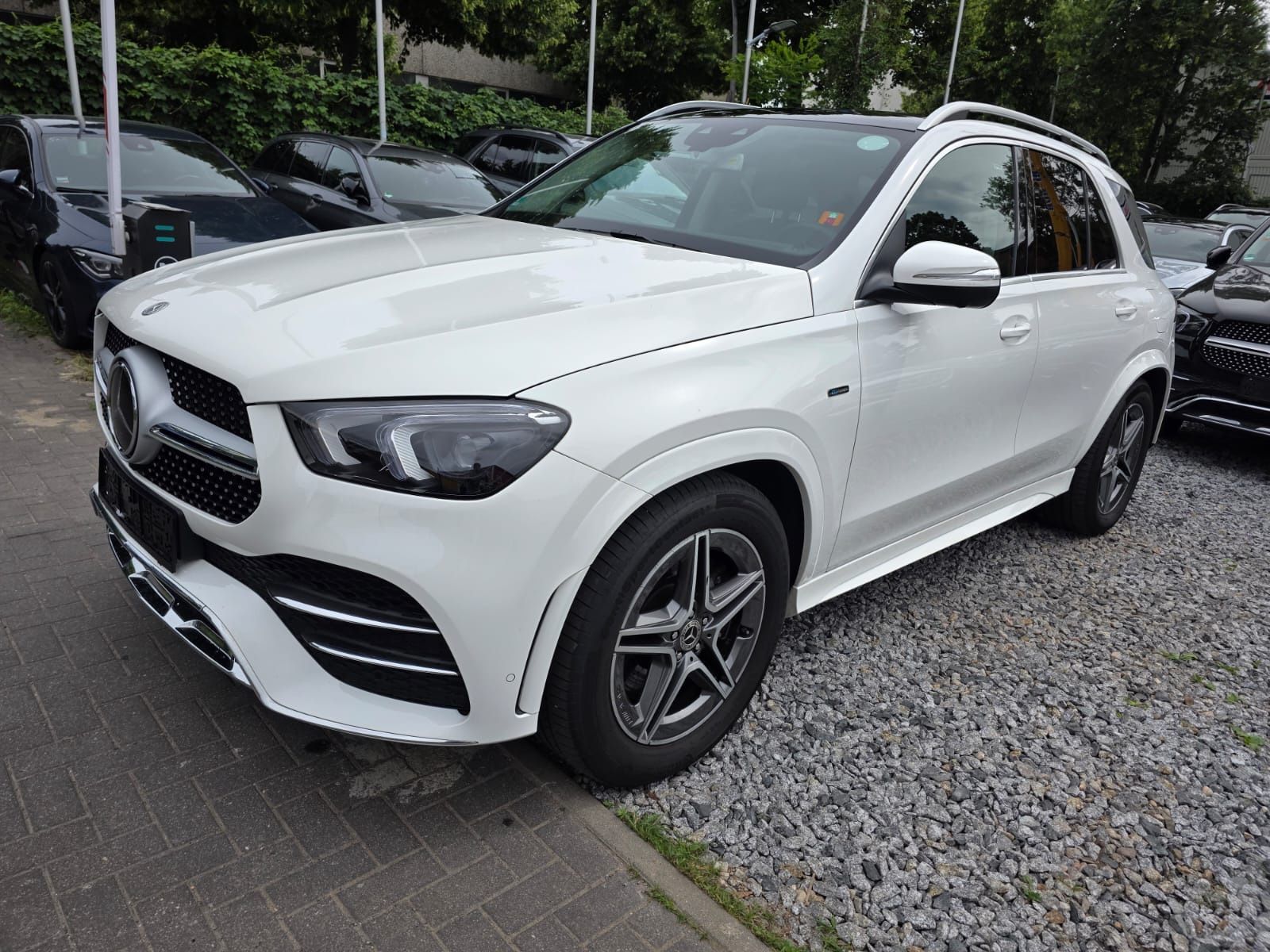 MERCEDES-BENZ GLE 350 de 4Matic AMG LINE/ Massage/360° Kamera