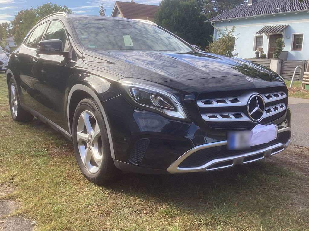 Image of Mercedes-Benz GLA 180
