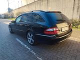 Mercedes-Benz Mercedes Benz 280T. Avantgarde Benzin/Gasa... - Mercedes-Benz E 280 mit LPG-Antrieb: Automatik