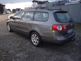 Volkswagen VW Passat  1.6 FSI - Volkswagen Passat aus 2006: Kombi
