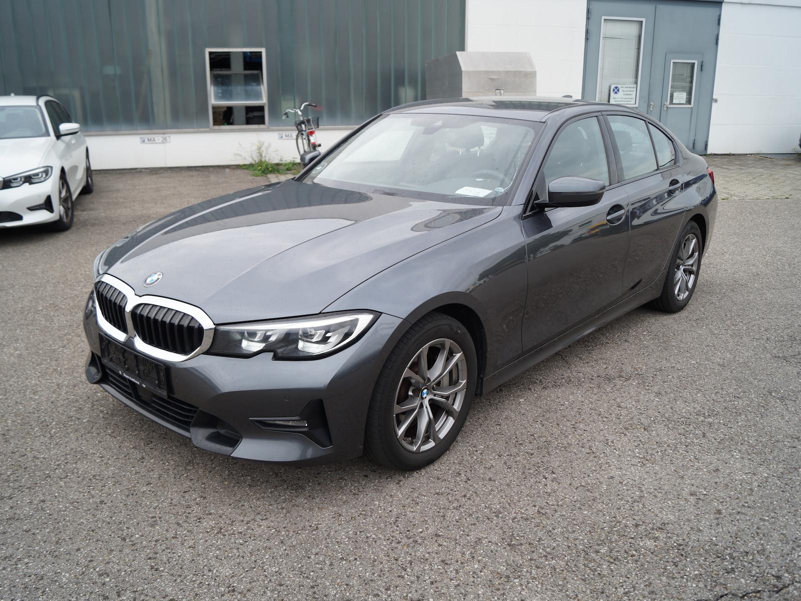 BMW 330