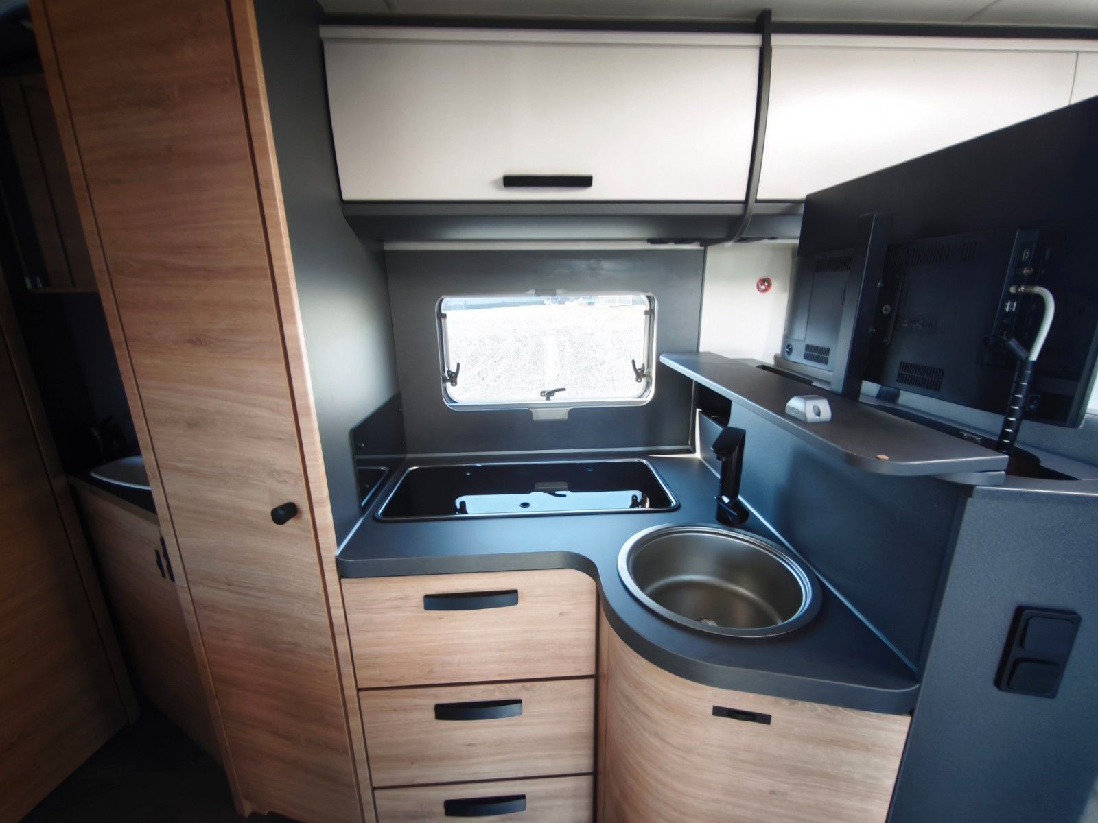 Fahrzeugabbildung Knaus L!VE TI 650 MF Platinum Select*Automatik*MJ2027
