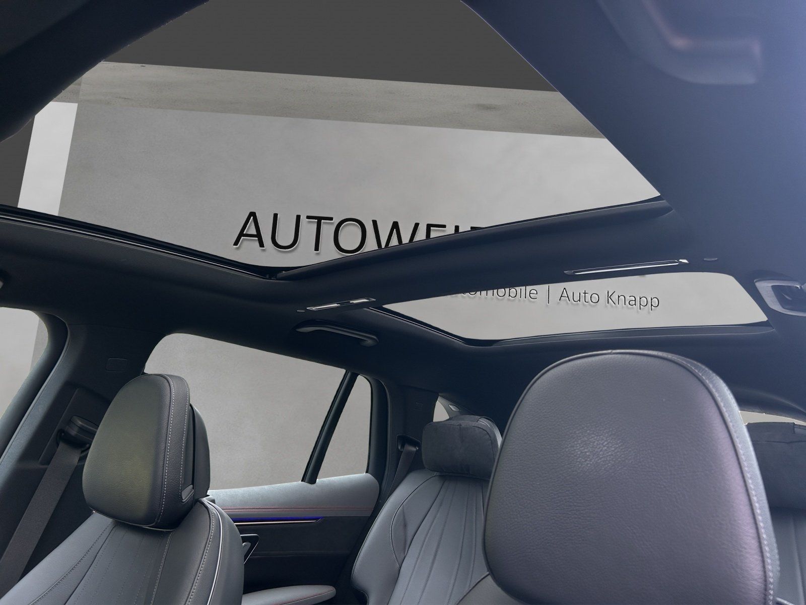 Fahrzeugabbildung Mercedes-Benz EQS450+ SUV AMG Advan 22" Pano AHK KeyGo TV 360°