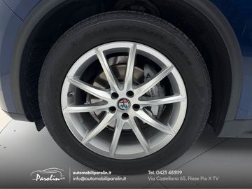 Alfa-Romeo Stelvio - 9