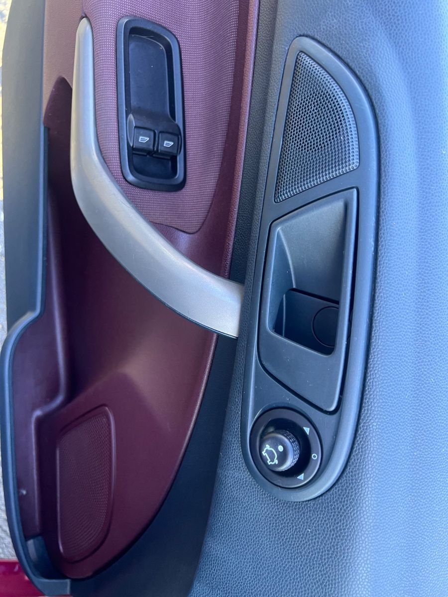 Fahrzeugabbildung Ford Fiesta Sonderlack *4/5 TÜRIG*