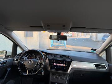 Volkswagen Touran - 6