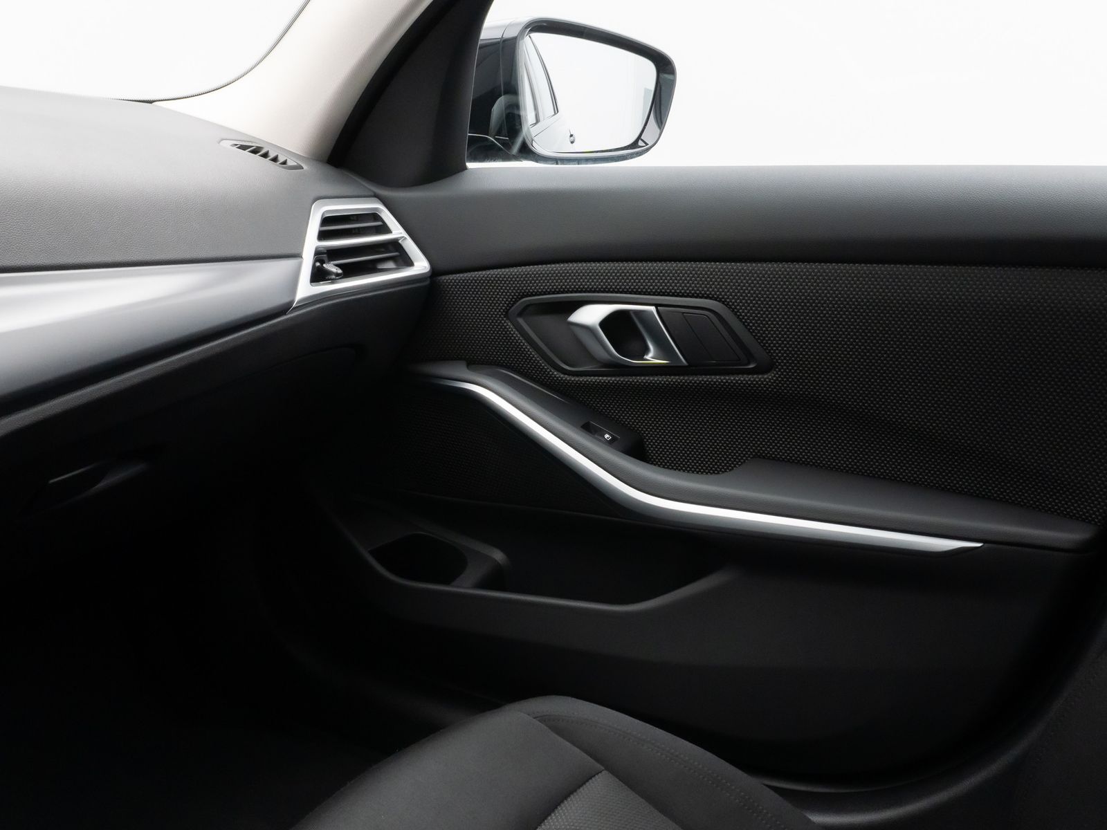 Fahrzeugabbildung BMW 318i Kamera DAB CockPit+ Alarm Geschwindigkeitsr