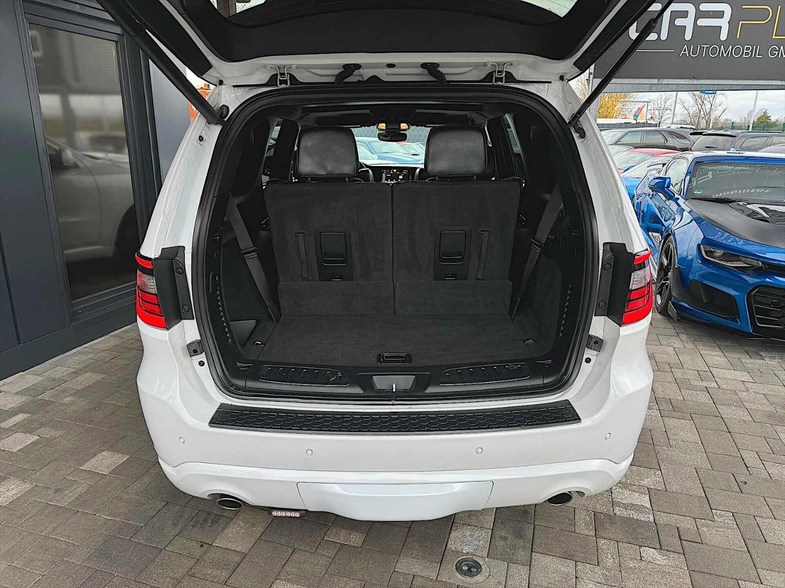 Fahrzeugabbildung Dodge Durango 5.7 V8 SRT R/T 4x4 Night-Paket Modell 22